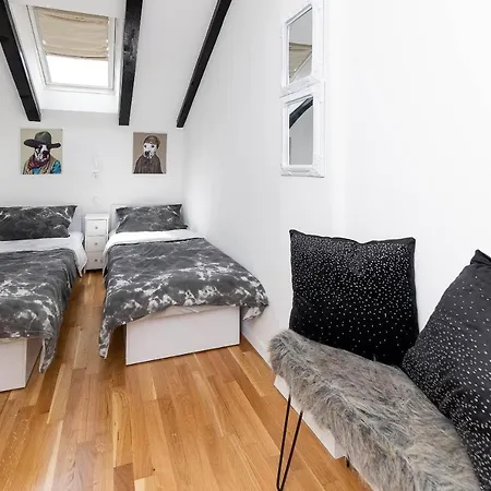 App House Lea Renovated In 2021 *