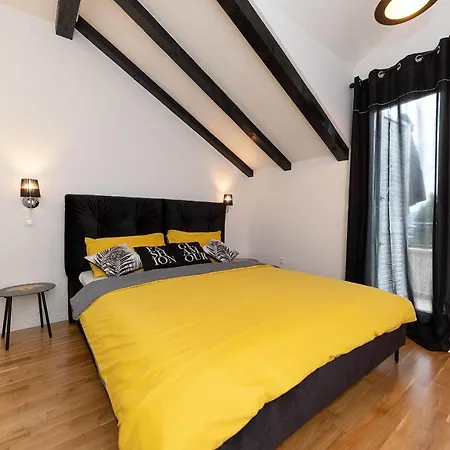 App House Lea Renovated In 2021 דירה *