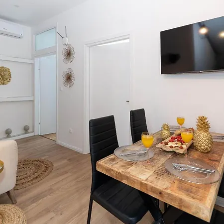 App House Lea Renovated In 2021