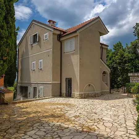 App House Lea Renovated In 2021 דירה